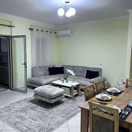 New Baazar Terrace Apartment Tirana Exterior foto